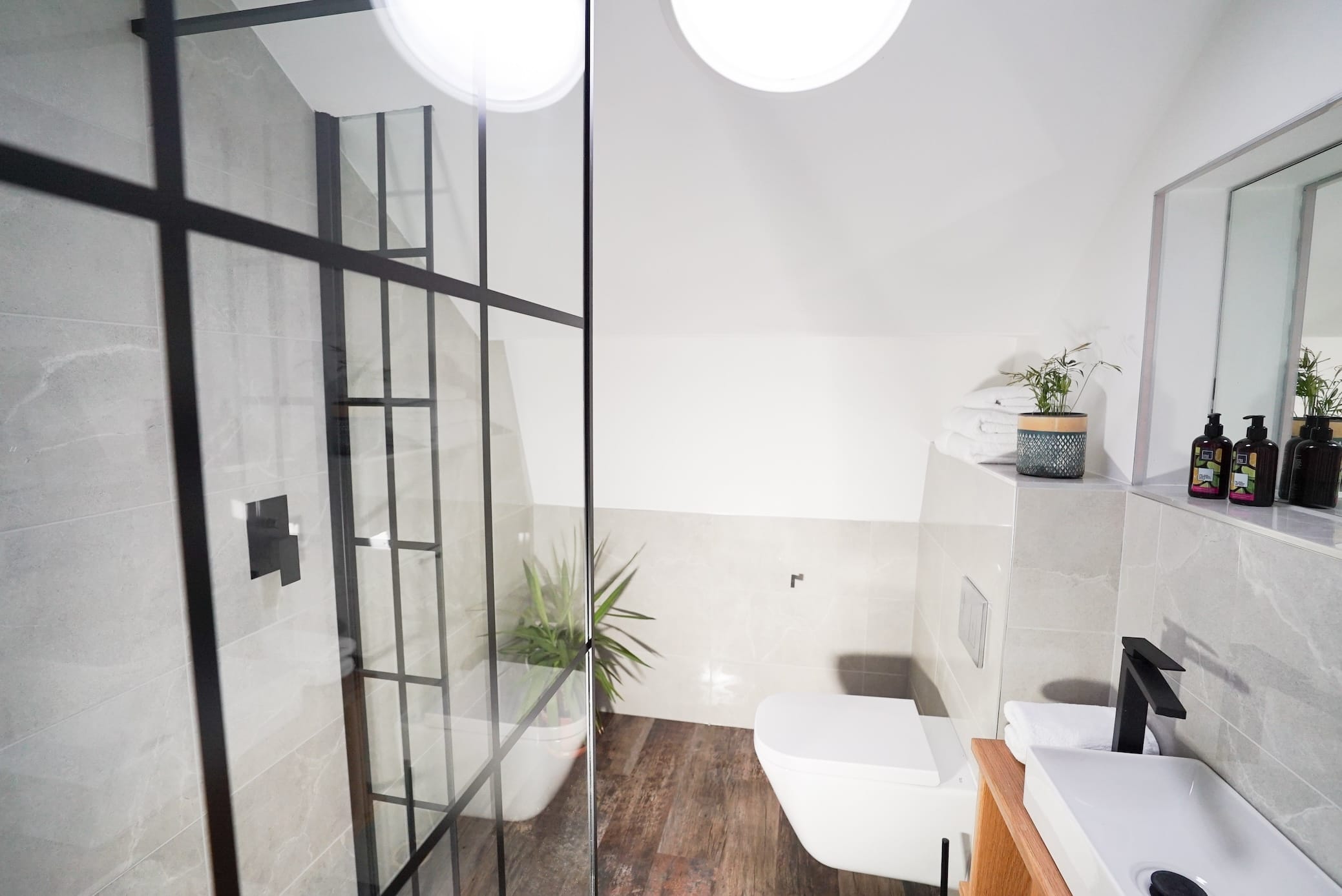 Sgwar Awel Super King Room Ensuite