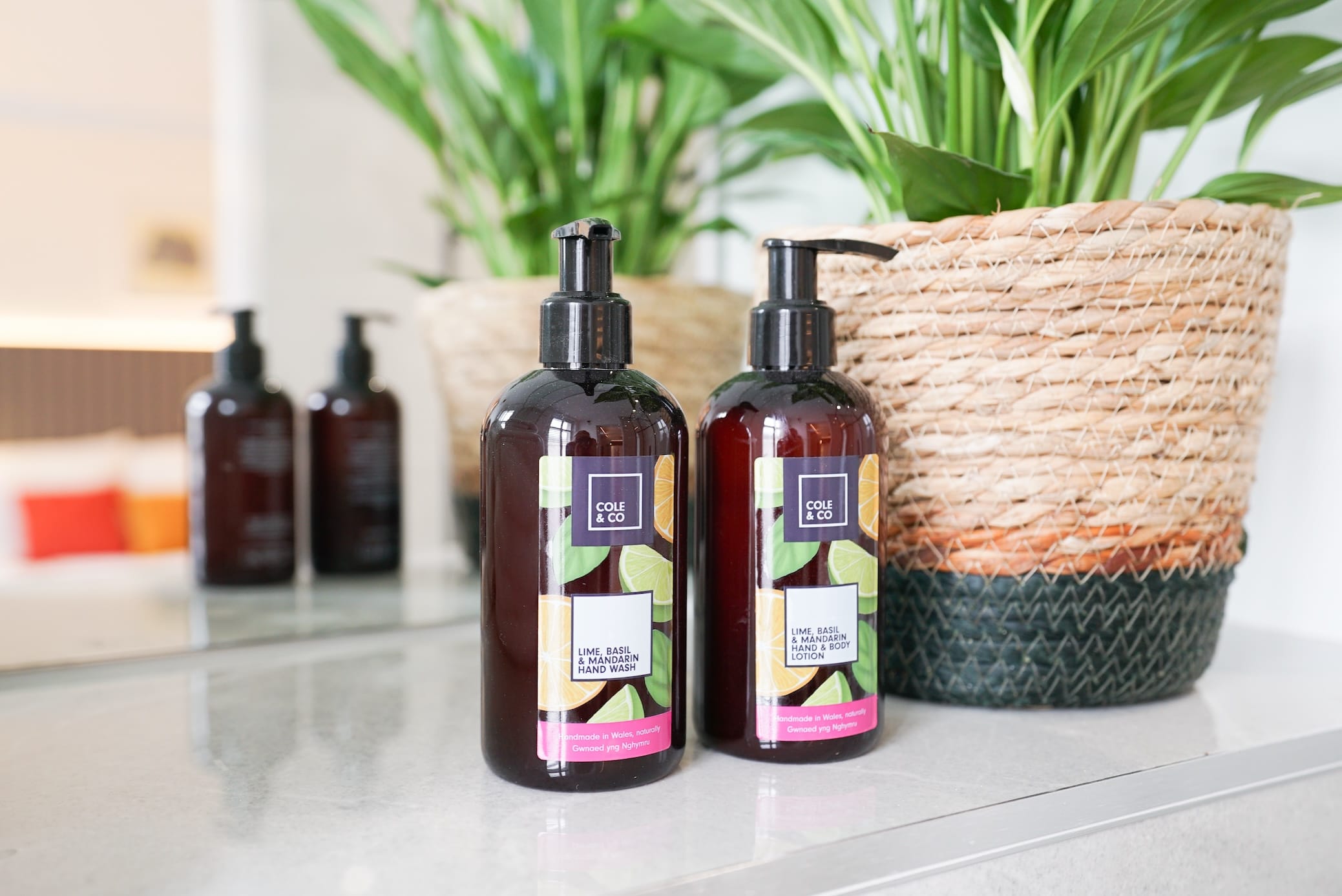 Sgwar Mon Bathroom cole and co